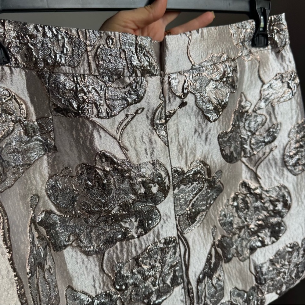 NWT J.Marie The Kai Silver Gold Floral Mini Skirt Sz L - Picture 7 of 10